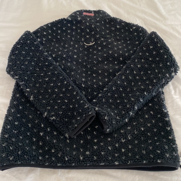 Vineyard Vines Fleece - Picture 5 of 6